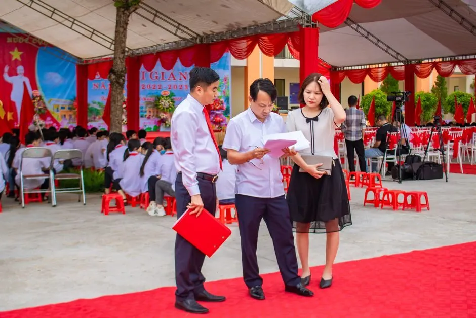 Thông tin về tác giả Hoàng Anh Tuấn