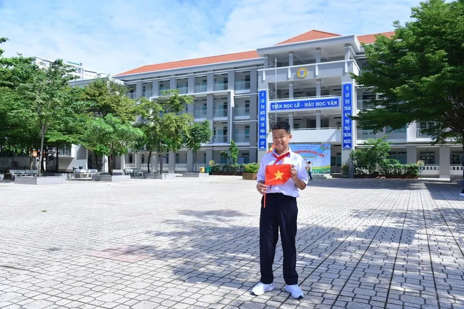 Thong tin ve tac gia Hoang Anh Tuan Thông tin về tác giả Hoàng Anh Tuấn